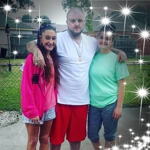 Meet your Posher, Pam